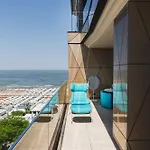 The Promenade Luxury Wellness ホテル 5*
