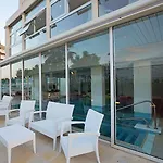 ホテル The Promenade Luxury Wellness 5*