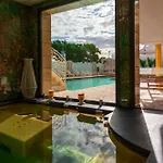 The Promenade Luxury Wellness ホテル リッチョーネ