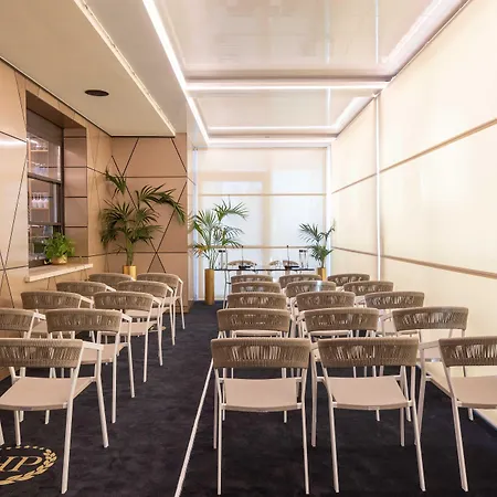 The Promenade Luxury Wellness 호텔 5*