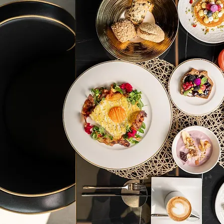 호텔 The Promenade Luxury Wellness 리치오네