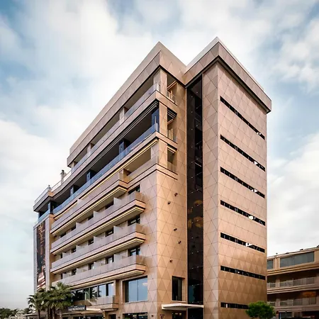 호텔 The Promenade Luxury Wellness 리치오네