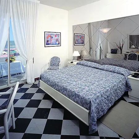 Hotel The Promenade Luxury Wellness 5*