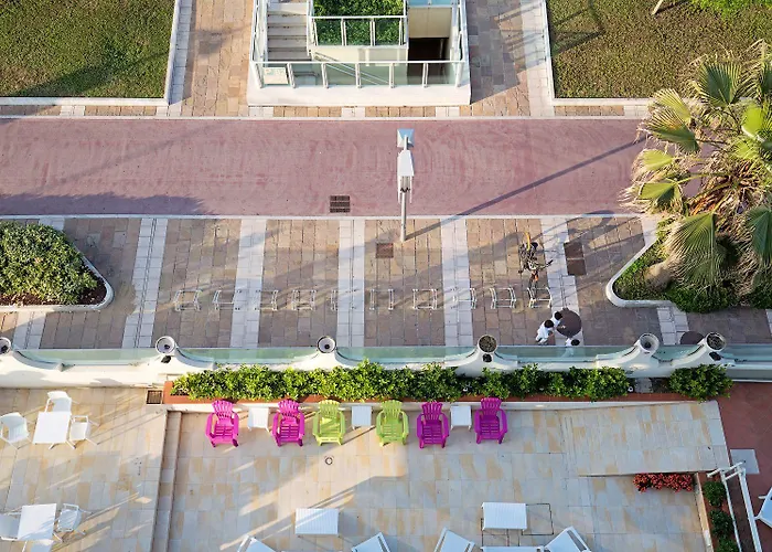 The Promenade Luxury Wellness