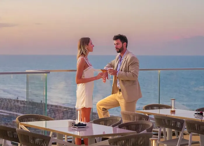 The Promenade Luxury Wellness