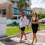 Szálloda The Promenade Luxury Wellness 5*