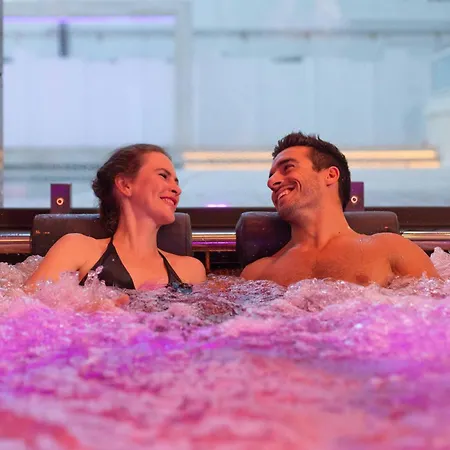 The Promenade Luxury Wellness Ξενοδοχείο 5*