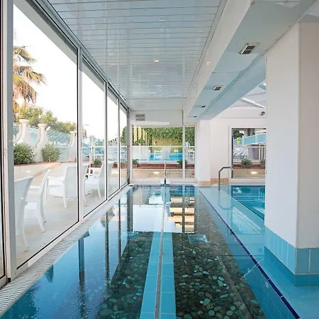 Hotel The Promenade Luxury Wellness 5*