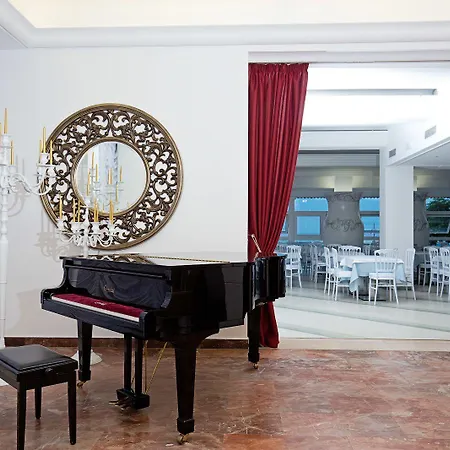 The Promenade Luxury Wellness 5*