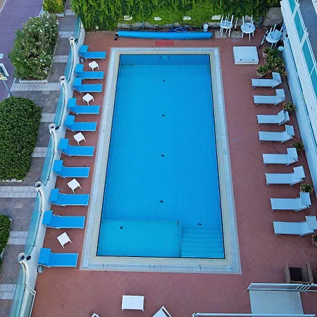 Hotel The Promenade Luxury Wellness 5*