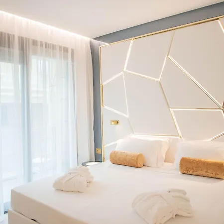 The Promenade Luxury Wellness מלון