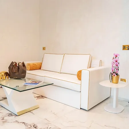 The Promenade Luxury Wellness