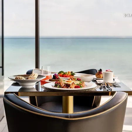 The Promenade Luxury Wellness 5* Ριτσιόνε