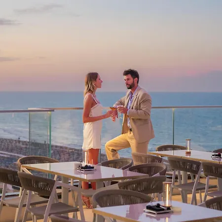 The Promenade Luxury Wellness