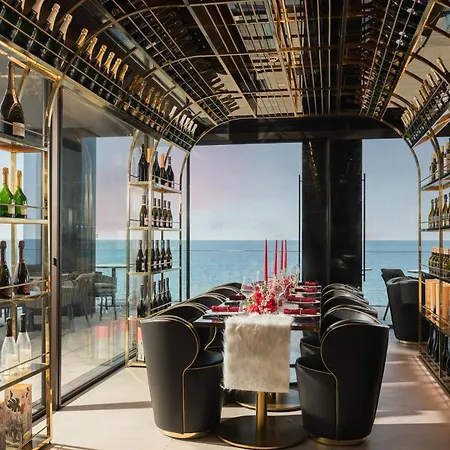 The Promenade Luxury Wellness Hotel 5*