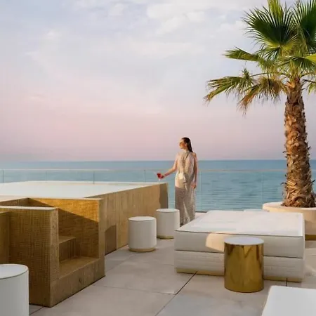 The Promenade Luxury Wellness 5* ריצ'יונה