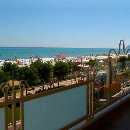Hotel The Promenade Luxury Wellness