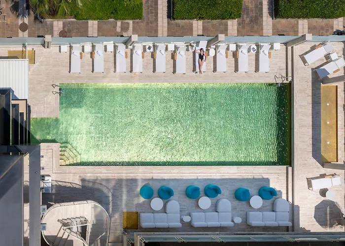 호텔 The Promenade Luxury Wellness