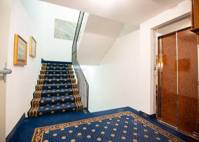 The Promenade Luxury Wellness Отель 5*