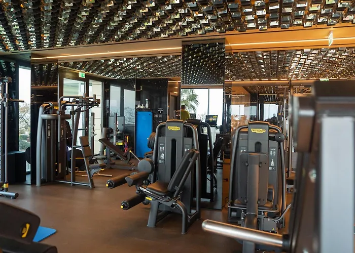 호텔 The Promenade Luxury Wellness