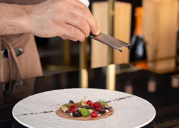 The Promenade Luxury Wellness